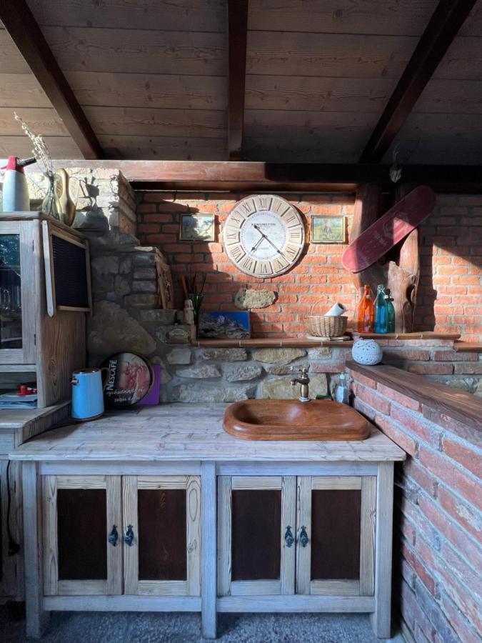 Chalupa Matejko Liptovský Mikuláš Exteriör bild